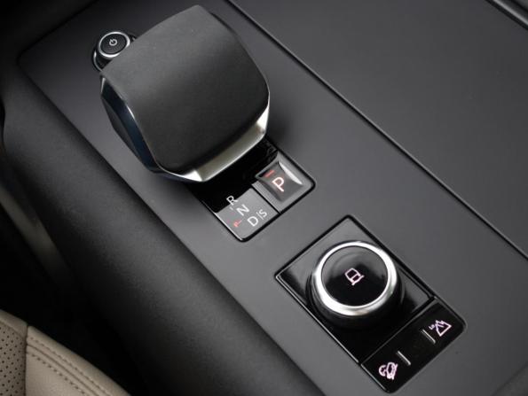 Land Rover Discovery V Рестайлинг с пробегом 2021 года, цена 7 348 000 рублей, 55420 км, внедорожник, Автокод Объявления
