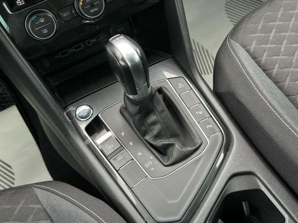 Volkswagen Tiguan II с пробегом 2018 года, цена 1 799 000 рублей, 240393 км, внедорожник, Автокод Объявления