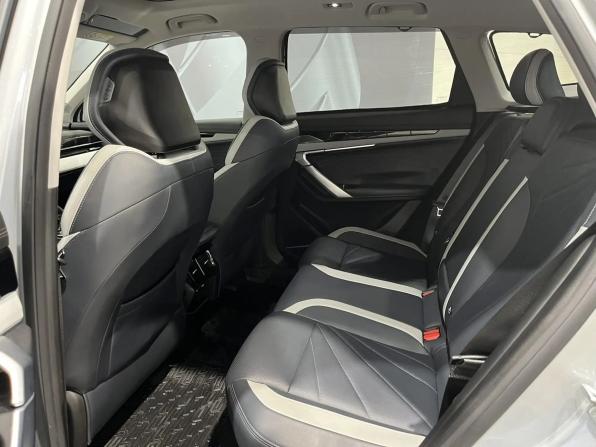 Geely Atlas II с пробегом 2023 года, цена 2 790 000 рублей, 58243 км, внедорожник, Автокод Объявления