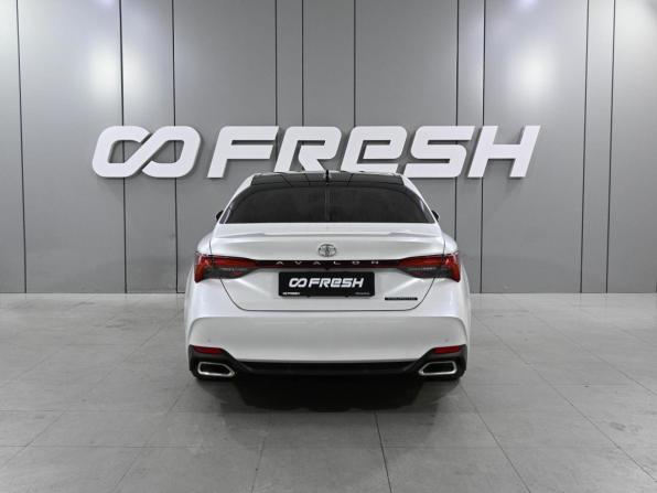Toyota Avalon V с пробегом 2022 года, цена 3 299 000 рублей, 55218 км, седан, Автокод Объявления