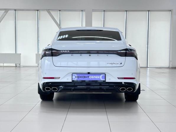 Geely Preface I с пробегом 2024 года, цена 2 600 000 рублей, 8163 км, седан, Автокод Объявления