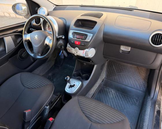 Peugeot 107 I Рестайлинг 2 с пробегом 2012 года, цена 393 000 рублей, 132000 км, хэтчбек, Автокод Объявления