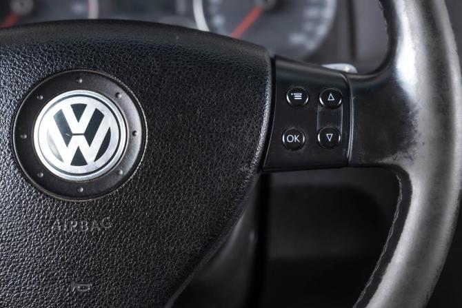 Volkswagen Touran I Рестайлинг с пробегом 2008 года, цена 799 000 рублей, 528635 км, компактвэн, Автокод Объявления