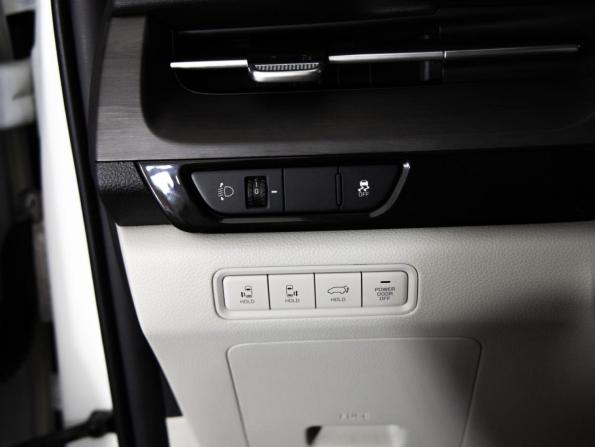 Kia Carnival IV с пробегом 2022 года, цена 3 799 000 рублей, 114393 км, минивэн, Автокод Объявления