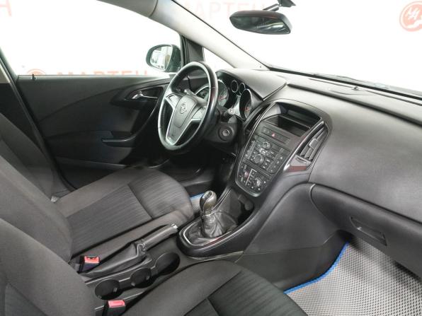 Opel Astra J с пробегом 2011 года, цена 629 000 рублей, 193649 км, хэтчбек, Автокод Объявления