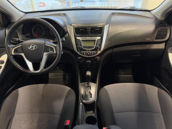 Hyundai Solaris I с пробегом 2013 года, цена 930 000 рублей, 124000 км, седан, Автокод Объявления