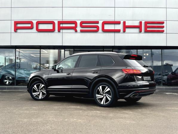 Volkswagen Touareg III с пробегом 2018 года, цена 3 969 000 рублей, 159383 км, внедорожник, Автокод Объявления