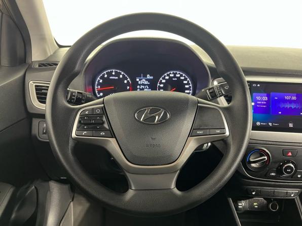 Hyundai Solaris II Рестайлинг с пробегом 2021 года, цена 1 500 000 рублей, 62835 км, седан, Автокод Объявления