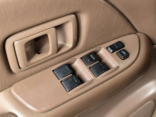 Toyota Land Cruiser Prado 90 Series Рестайлинг с пробегом 1999 года, цена 1 045 995 рублей, 415025 км, внедорожник, Автокод Объявления