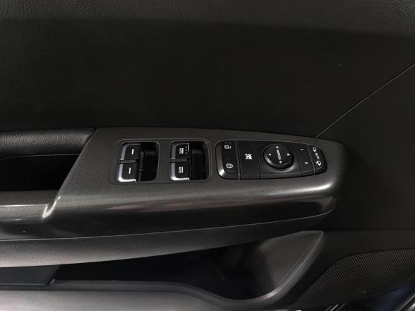 Kia Sportage IV с пробегом 2018 года, цена 1 615 000 рублей, 180860 км, внедорожник, Автокод Объявления