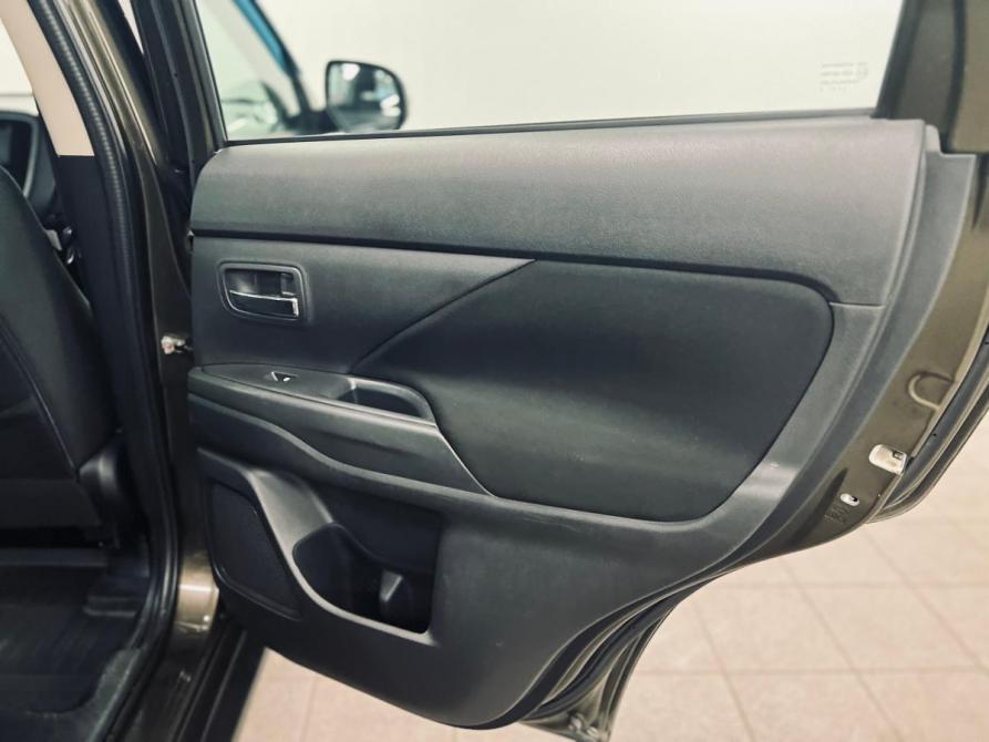 Mitsubishi Outlander III Рестайлинг 2 Санкт-Петербург  - изображение 10