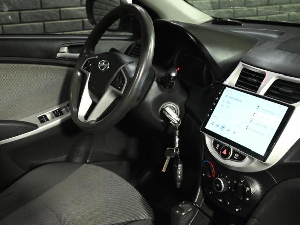 Hyundai Solaris I с пробегом 2013 года, цена 795 000 рублей, 193069 км, седан, Автокод Объявления