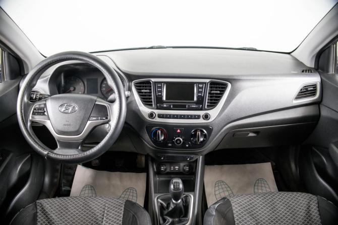 Hyundai Solaris II с пробегом 2018 года, цена 1 099 000 рублей, 364026 км, седан, Автокод Объявления