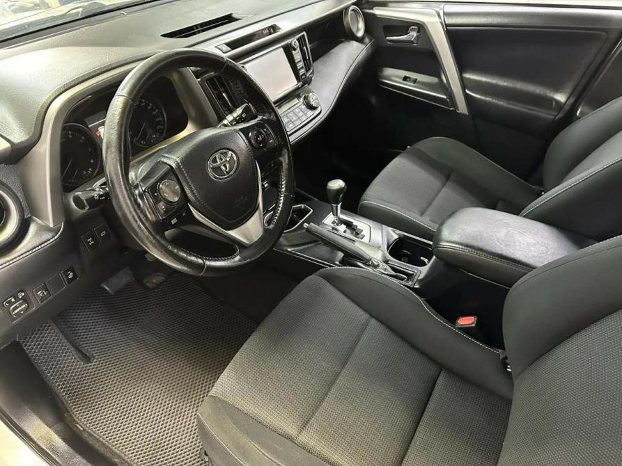 Toyota RAV4 IV (XA40) Рестайлинг Набережные Челны  - изображение 8