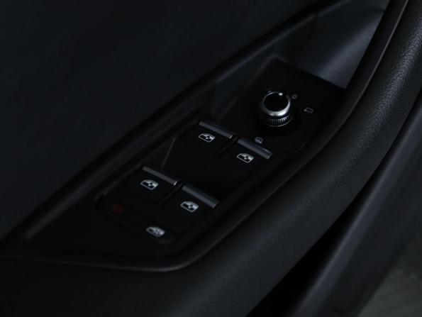 Audi A4 V (B9) с пробегом 2019 года, цена 1 950 000 рублей, 165500 км, седан, Автокод Объявления