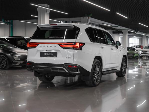 Lexus LX IV с пробегом 2024 года, цена 17 800 000 рублей, 908 км, внедорожник, Автокод Объявления