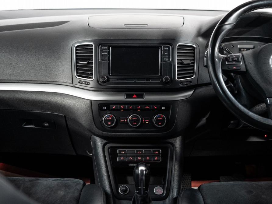 Volkswagen Sharan II Иркутск  - изображение 14