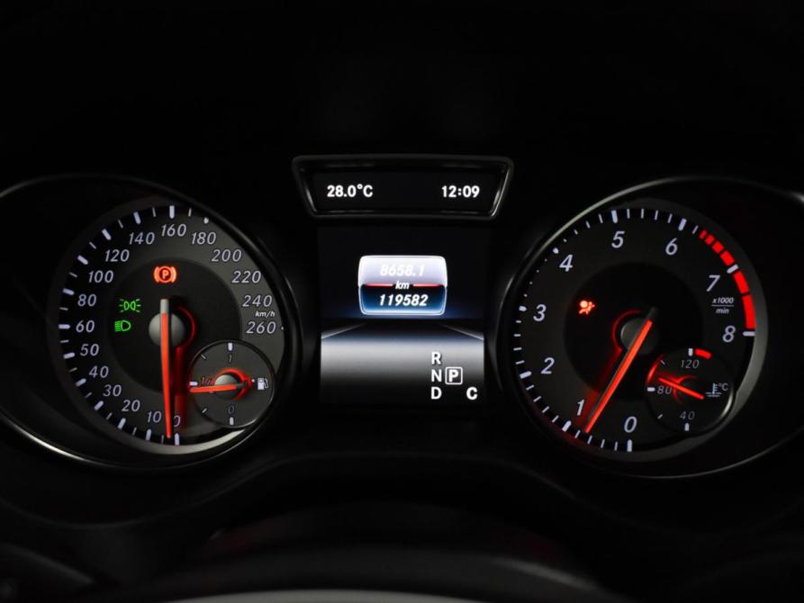 Mercedes-Benz GLA I (X156) Санкт-Петербург  - изображение 19