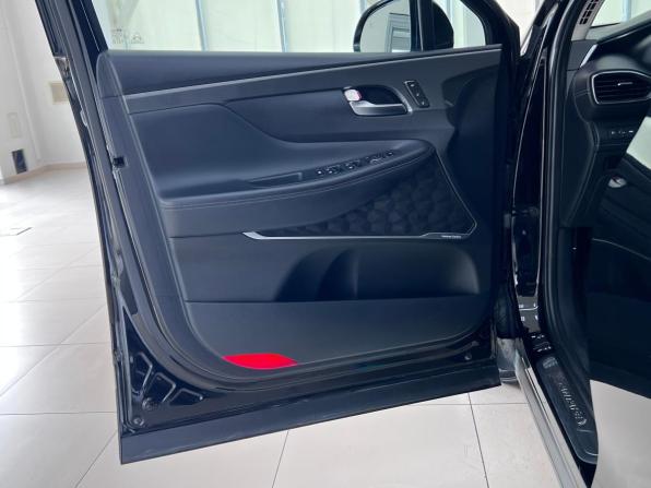 Hyundai Santa Fe IV Рестайлинг с пробегом 2021 года, цена 3 800 000 рублей, 140000 км, внедорожник, Автокод Объявления