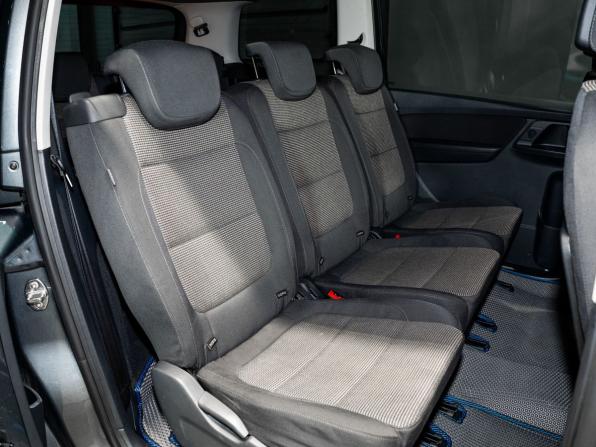 Volkswagen Sharan II с пробегом 2013 года, цена 1 230 000 рублей, 112300 км, минивэн, Автокод Объявления