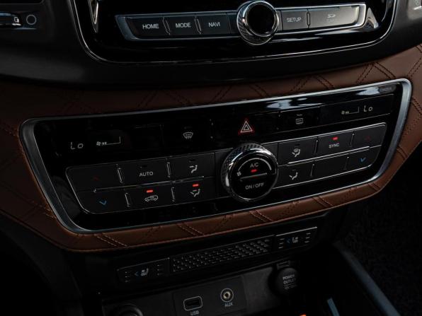 SsangYong Rexton IV с пробегом 2019 года, цена 3 470 000 рублей, 83847 км, внедорожник, Автокод Объявления
