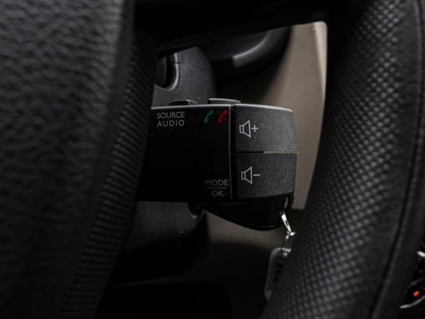 Renault Logan II с пробегом 2015 года, цена 649 000 рублей, 112222 км, седан, Автокод Объявления