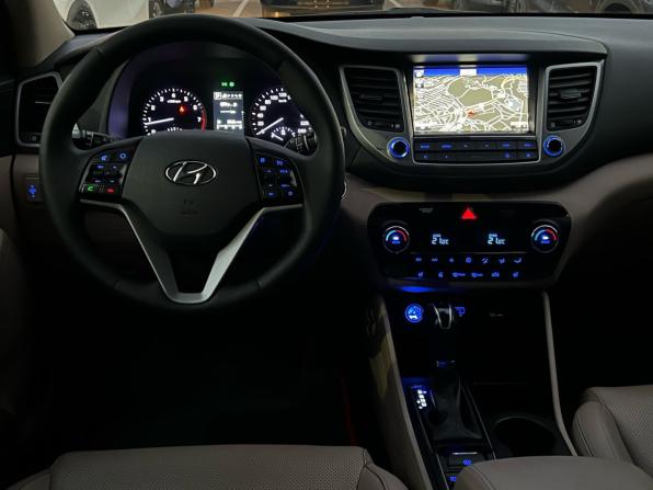 Hyundai Tucson III с пробегом 2017 года, цена 1 999 999 рублей, 190871 км, внедорожник, Автокод Объявления