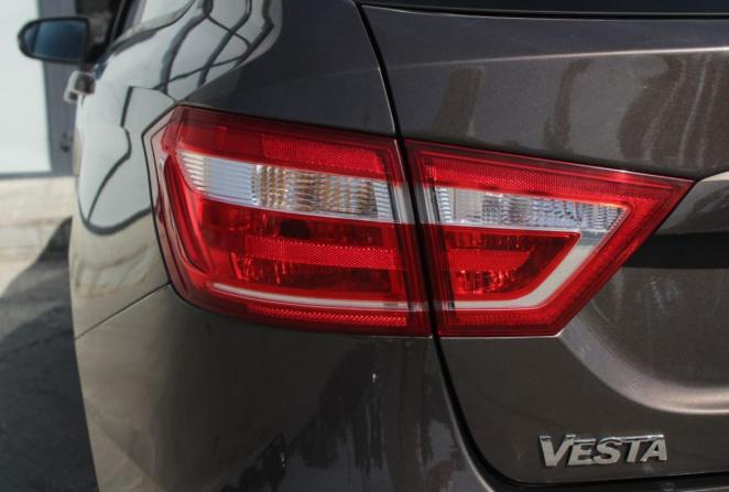 Lada (ВАЗ) Vesta I с пробегом 2018 года, цена 1 050 000 рублей, 119205 км, универсал, Автокод Объявления