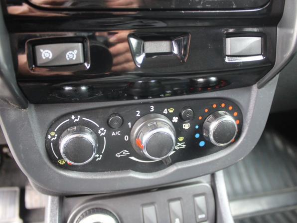 Renault Duster I Рестайлинг с пробегом 2016 года, цена 1 359 000 рублей, 114521 км, внедорожник, Автокод Объявления