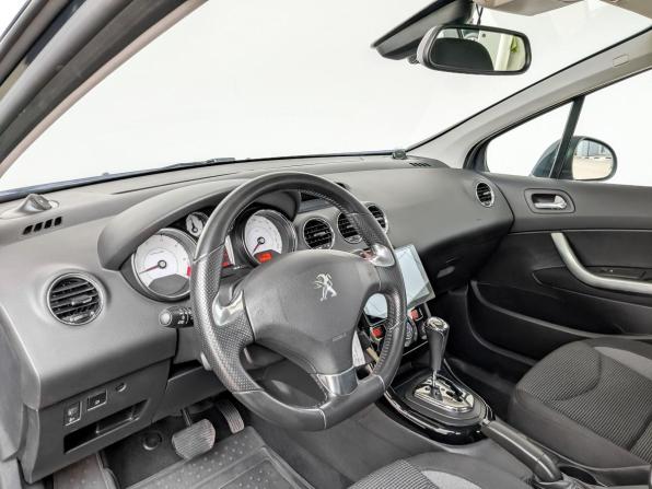 Peugeot 408 I Рестайлинг с пробегом 2018 года, цена 1 130 000 рублей, 95409 км, седан, Автокод Объявления