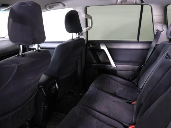 Toyota Land Cruiser Prado 150 Series Рестайлинг 1 с пробегом 2016 года, цена 3 490 000 рублей, 132700 км, внедорожник, Автокод Объявления