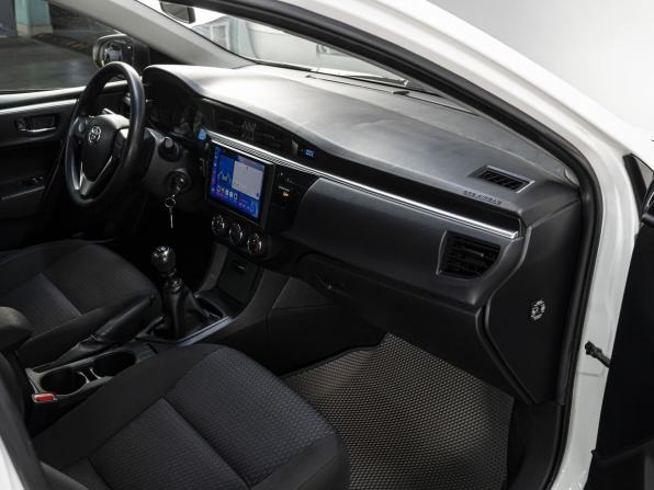Toyota Corolla XI (E160 E170 E180) с пробегом 2014 года, цена 1 200 000 рублей, 55417 км, седан, Автокод Объявления