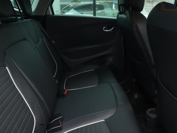 Renault Kaptur I с пробегом 2018 года, цена 1 530 000 рублей, 146444 км, внедорожник, Автокод Объявления