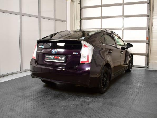 Toyota Prius III Рестайлинг (XW30) с пробегом 2015 года, цена 1 299 995 рублей, 164325 км, лифтбек, Автокод Объявления