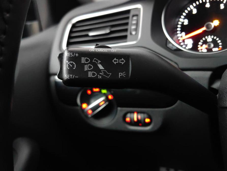 Volkswagen Jetta VI Рестайлинг Подольск  - изображение 19