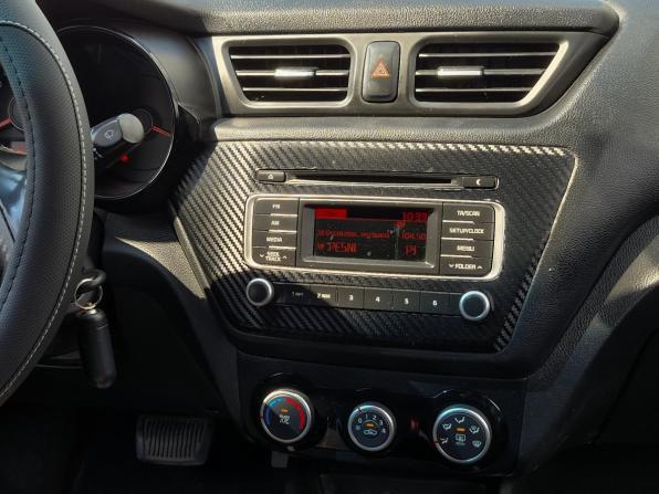 Kia Rio III Рестайлинг с пробегом 2016 года, цена 879 000 рублей, 257433 км, седан, Автокод Объявления