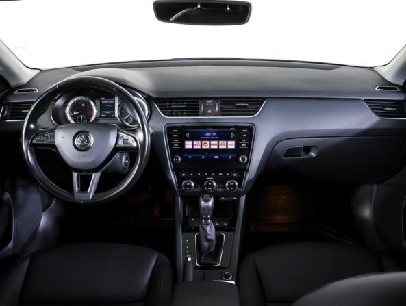 Skoda Octavia III (A7) Рестайлинг с пробегом 2017 года, цена 2 125 000 рублей, 138487 км, лифтбек, Автокод Объявления
