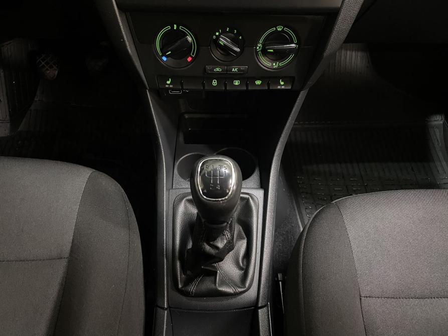 Skoda Rapid I Рестайлинг Воронеж  - изображение 14