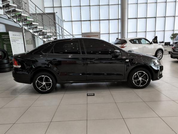 Volkswagen Polo V Рестайлинг с пробегом 2017 года, цена 1 210 000 рублей, 112947 км, седан, Автокод Объявления