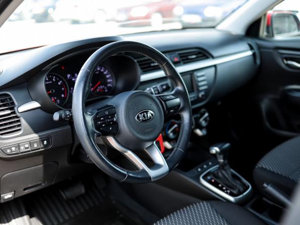 Kia Rio IV с пробегом 2018 года, цена 1 159 000 рублей, 64450 км, седан, Автокод Объявления