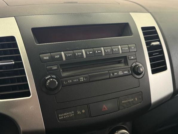 Mitsubishi Outlander II с пробегом 2008 года, цена 929 000 рублей, 323564 км, внедорожник, Автокод Объявления