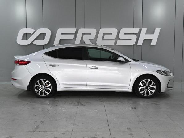 Hyundai Elantra VI (AD) с пробегом 2017 года, цена 1 699 000 рублей, 74356 км, седан, Автокод Объявления