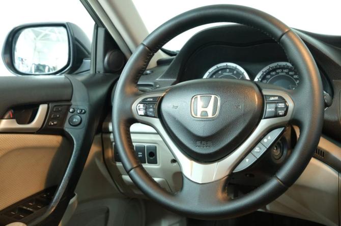 Honda Accord VIII с пробегом 2010 года, цена 1 249 000 рублей, 385000 км, седан, Автокод Объявления