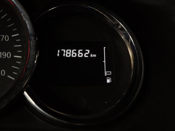 Renault Logan II Рестайлинг с пробегом 2019 года, цена 659 000 рублей, 178662 км, седан, Автокод Объявления