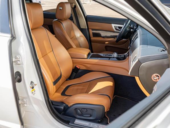 Jaguar XF I Рестайлинг с пробегом 2013 года, цена 1 190 000 рублей, 226614 км, седан, Автокод Объявления