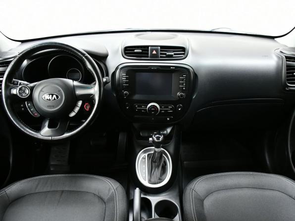 Kia Soul II Рестайлинг с пробегом 2018 года, цена 1 597 000 рублей, 102041 км, хэтчбек, Автокод Объявления
