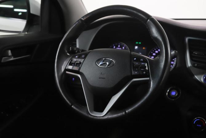 Hyundai Tucson III с пробегом 2017 года, цена 1 799 000 рублей, 196334 км, внедорожник, Автокод Объявления