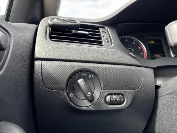 Volkswagen Jetta VI с пробегом 2013 года, цена 1 017 000 рублей, 208375 км, седан, Автокод Объявления