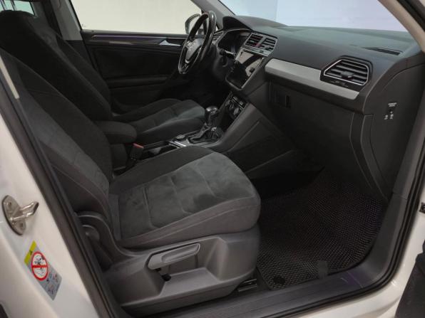 Volkswagen Tiguan II с пробегом 2018 года, цена 3 300 000 рублей, 77405 км, внедорожник, Автокод Объявления