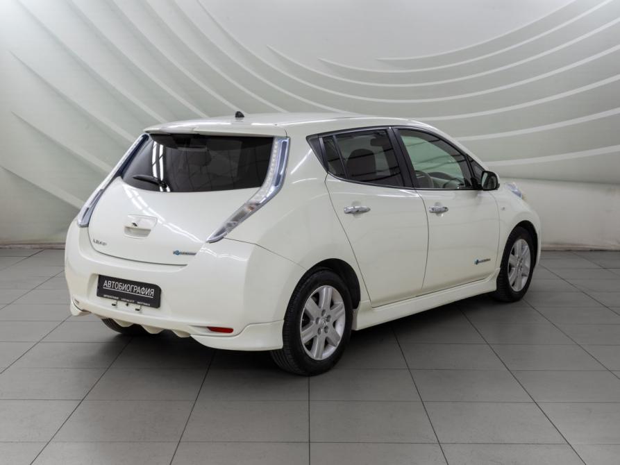 Nissan Leaf I (ZE0/AZE0) Волгоград  - изображение 8
